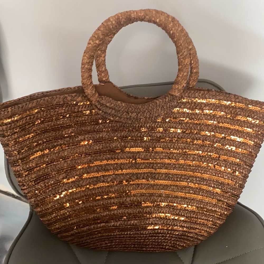Brown straw purse
